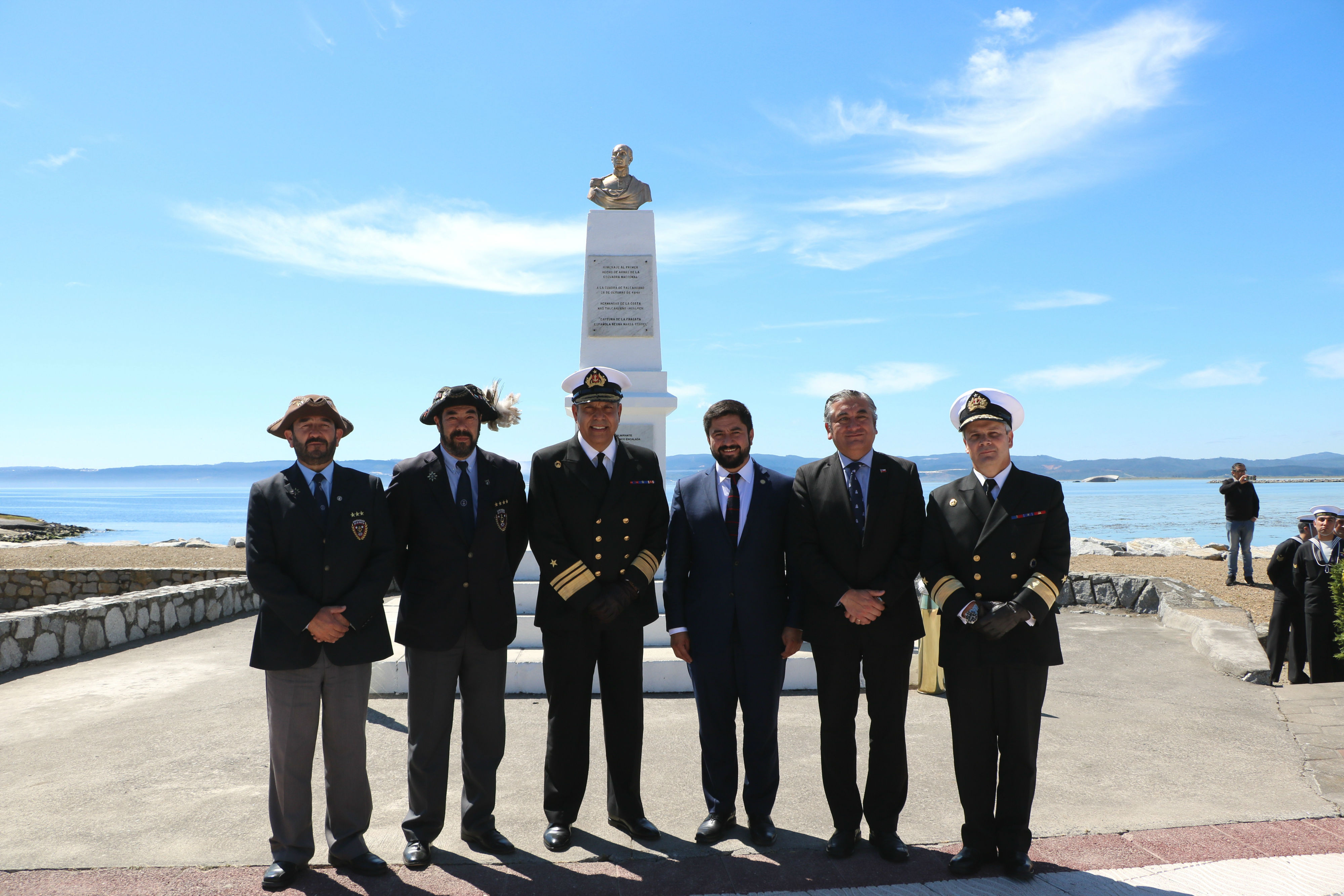 Con develación de busto de Manuel Blanco Encalada Talcahuano conmemora 200 años de la captura de la Fragata María Isabel