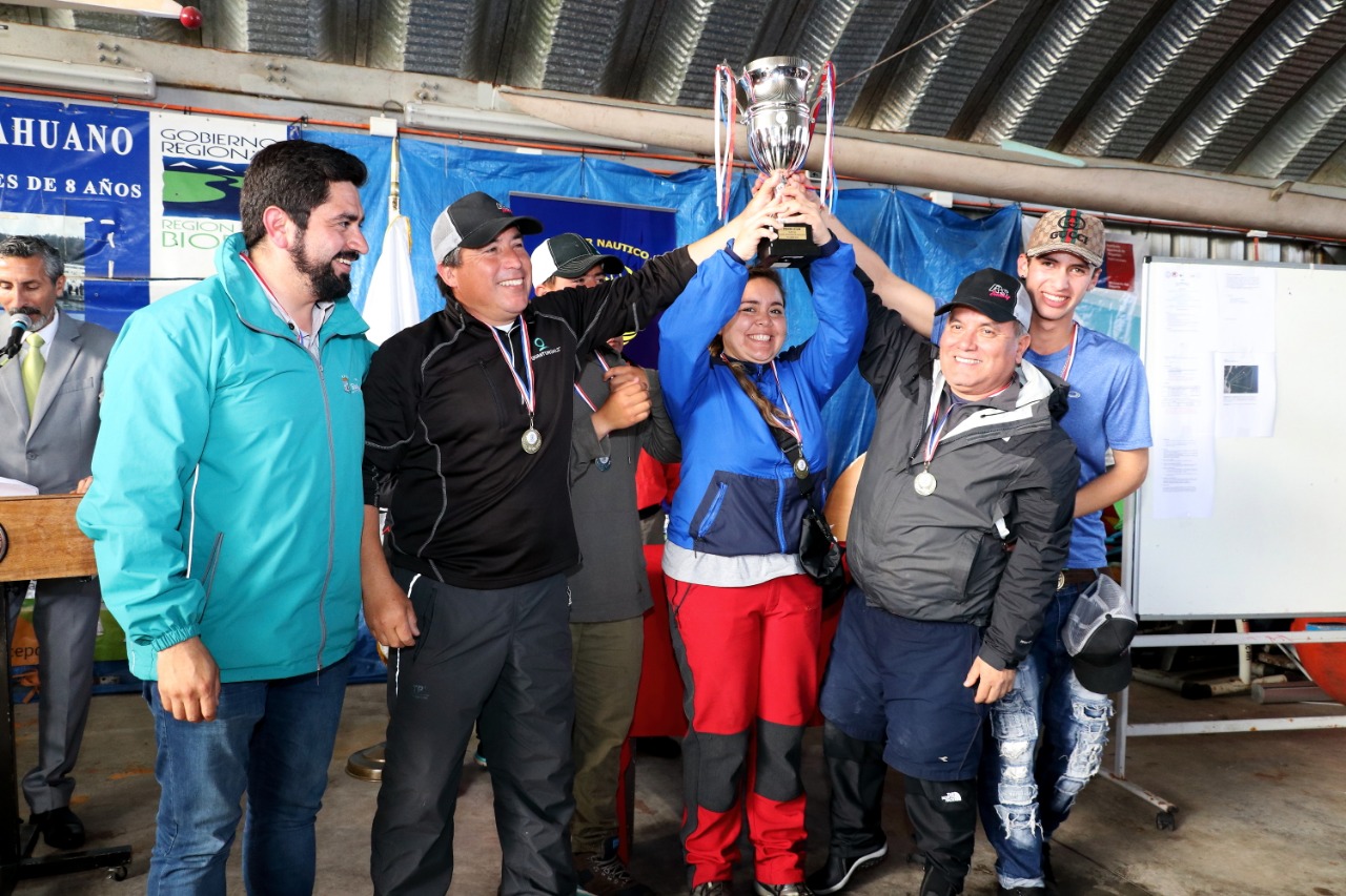 Con importante presencia femenina Talcahuano realiza regata para conmemorar sus 254 años