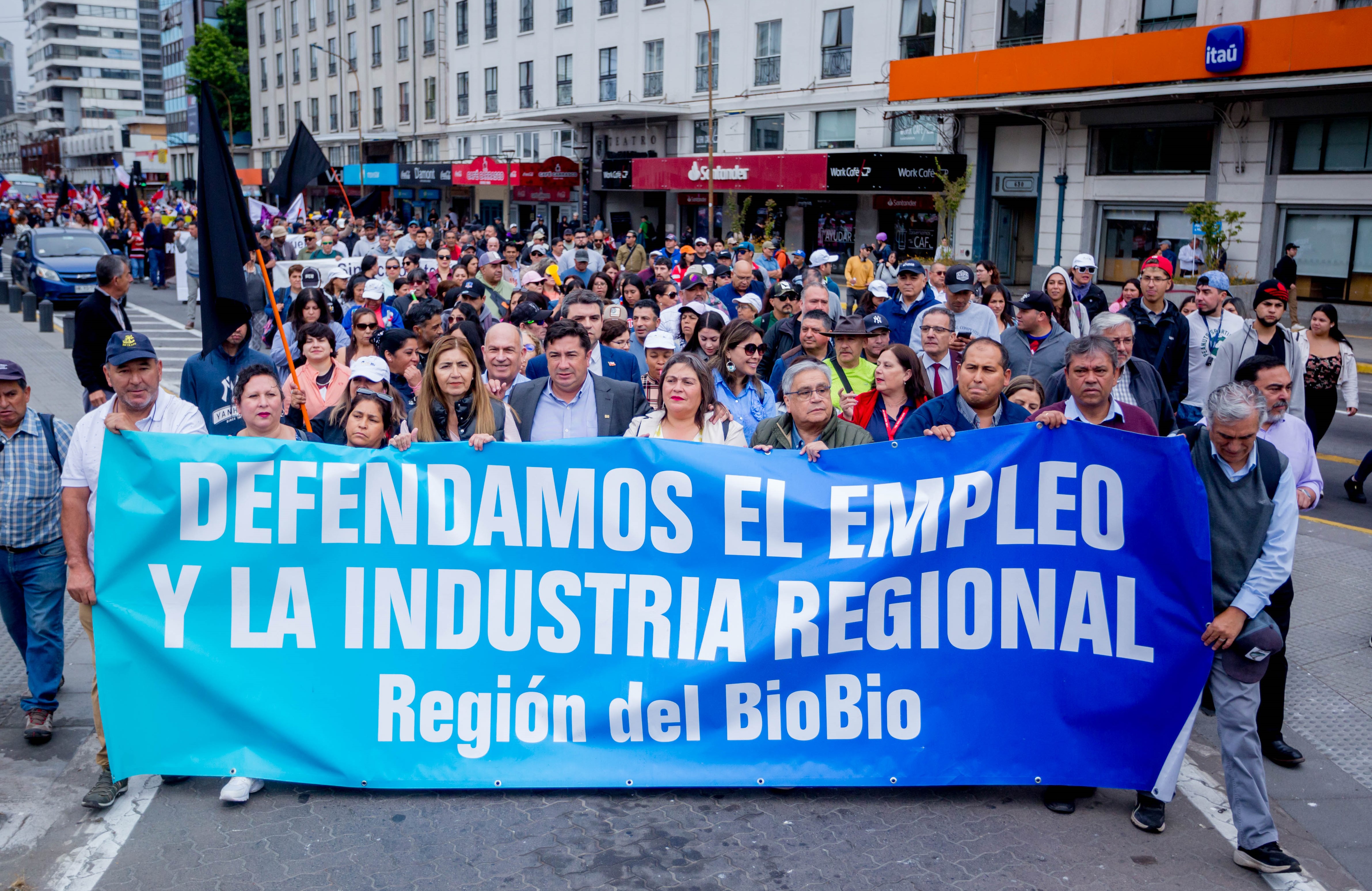 Alcalde Saavedra pide cambios al proyecto de Fraccionamiento Pesquero para no generar más cesantía en Talcahuano