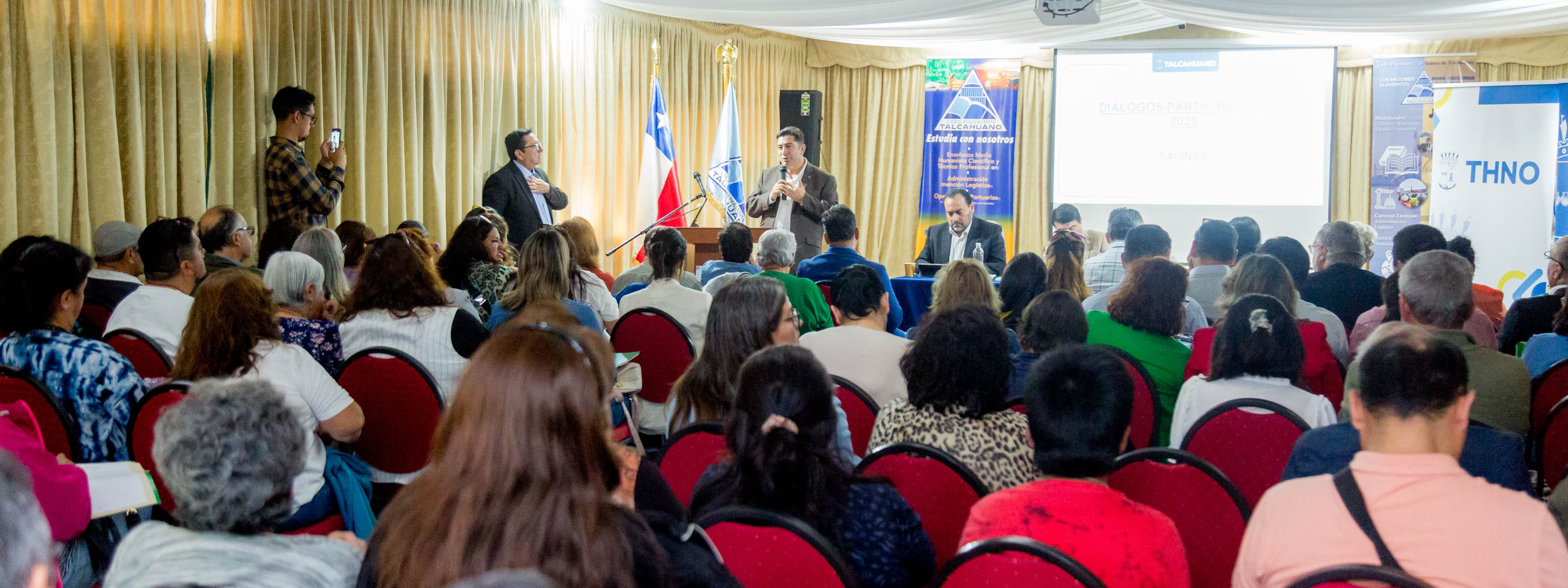 Diálogos Participativos reúnen a cientos de dirigentes vecinales de la comuna
