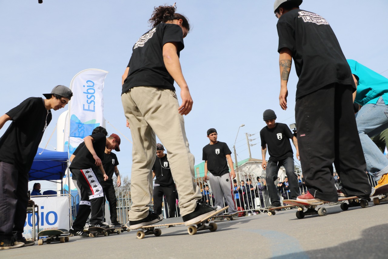 Jóvenes skaters dan el salto con nuevo taller de inclusión municipal
