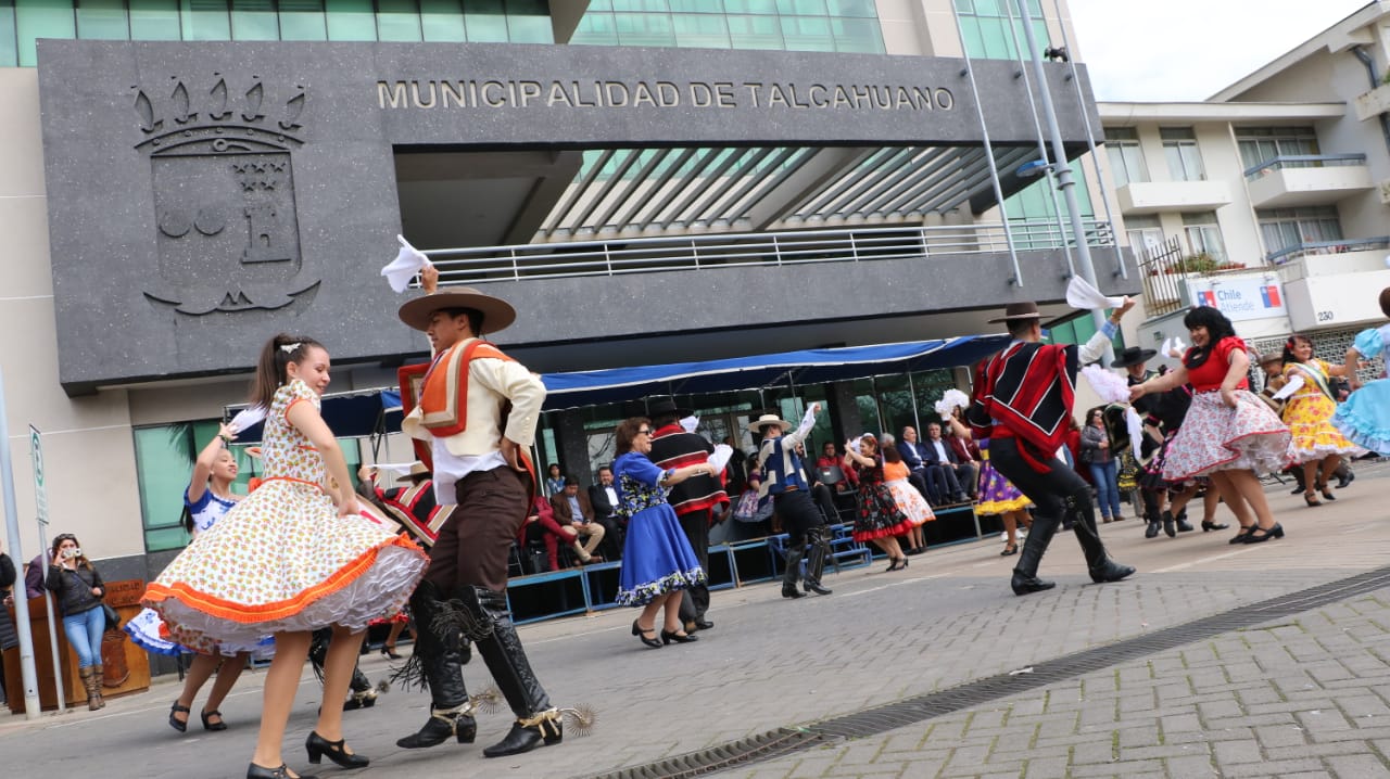 Talcahuano celebró el Día Internacional del Folclore