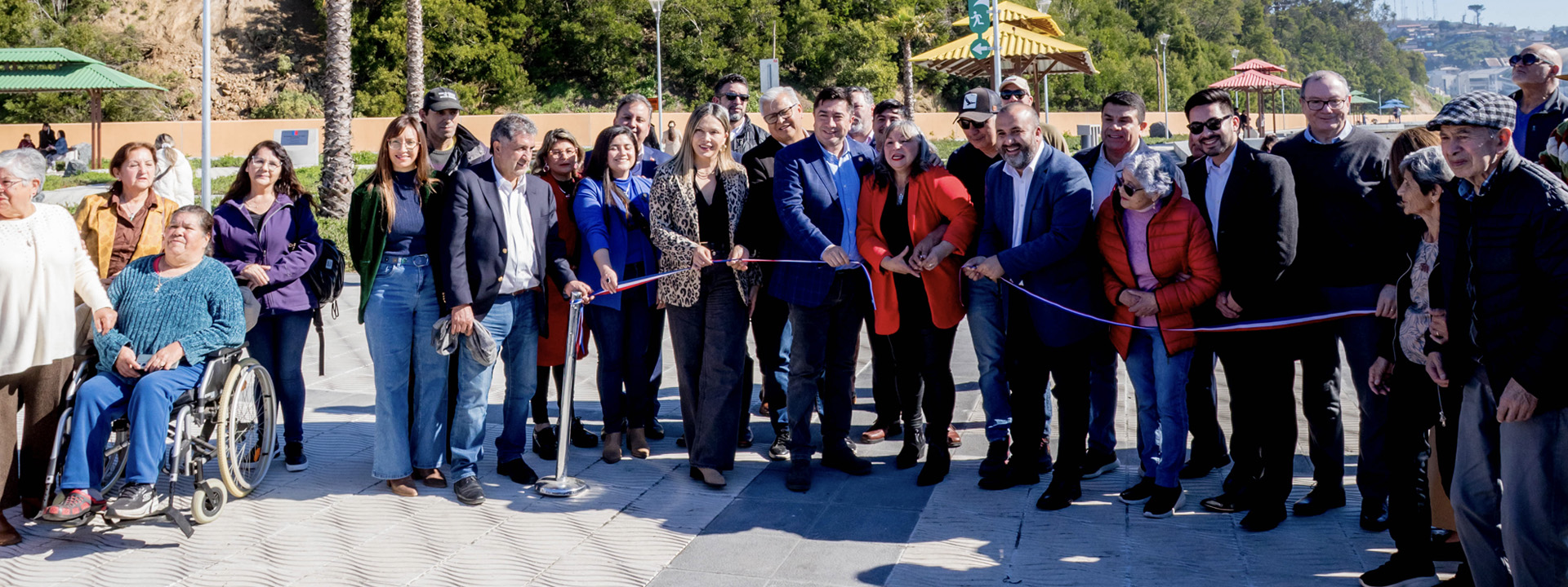 inauguran-borde-costero-y-primera-playa-solanera-de-talcahuano